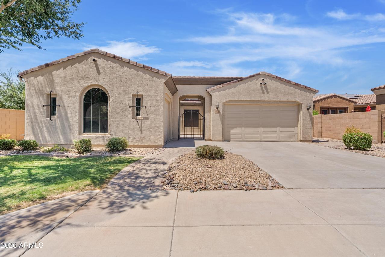 2524 E Honeysuckle Pl., Chandler, AZ 85286