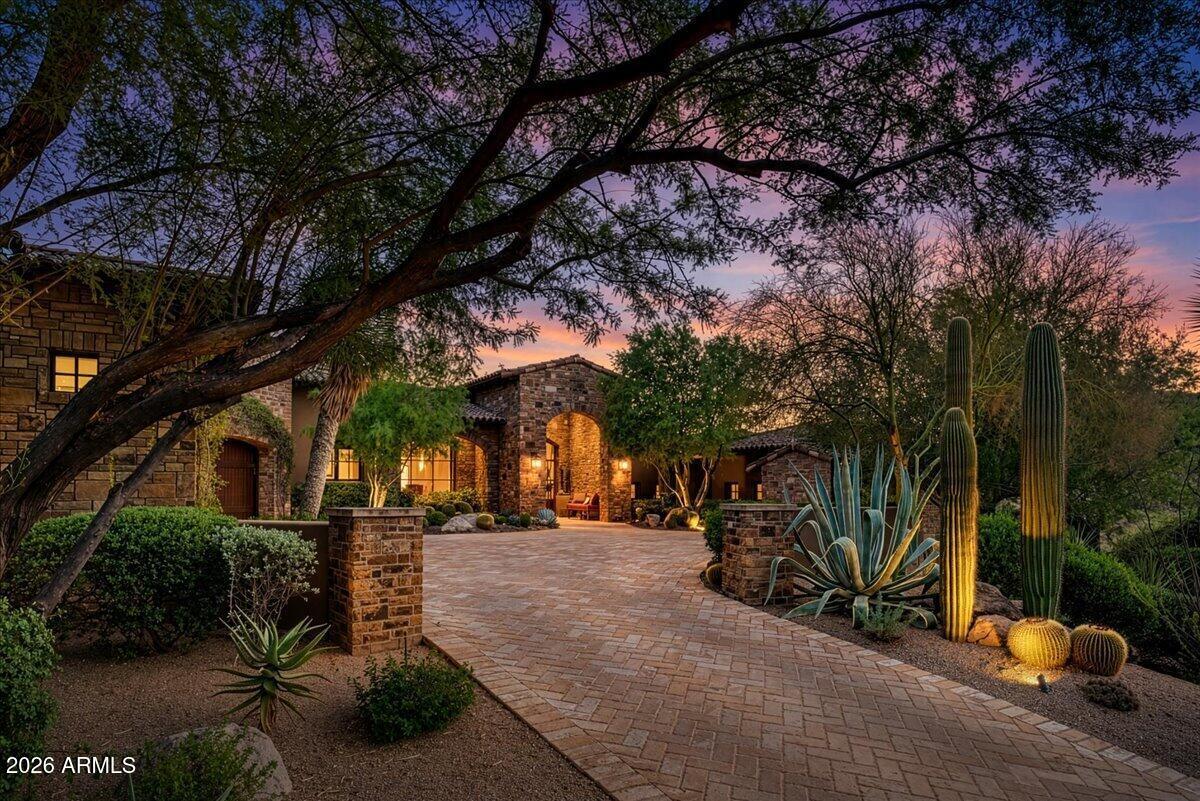 9771 E Falling Star Dr., Scottsdale, AZ 85262