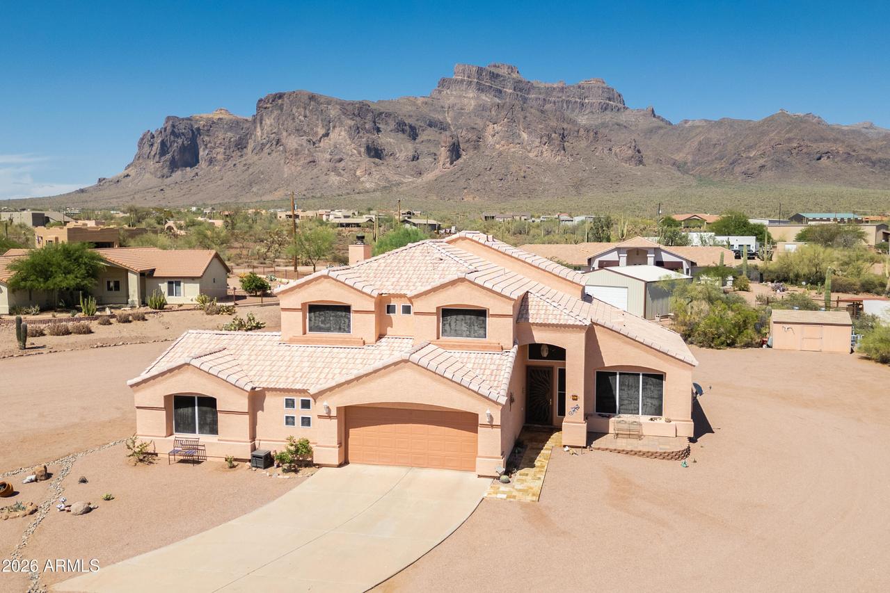 83 S Geronimo Rd., Apache Junction, AZ 85119