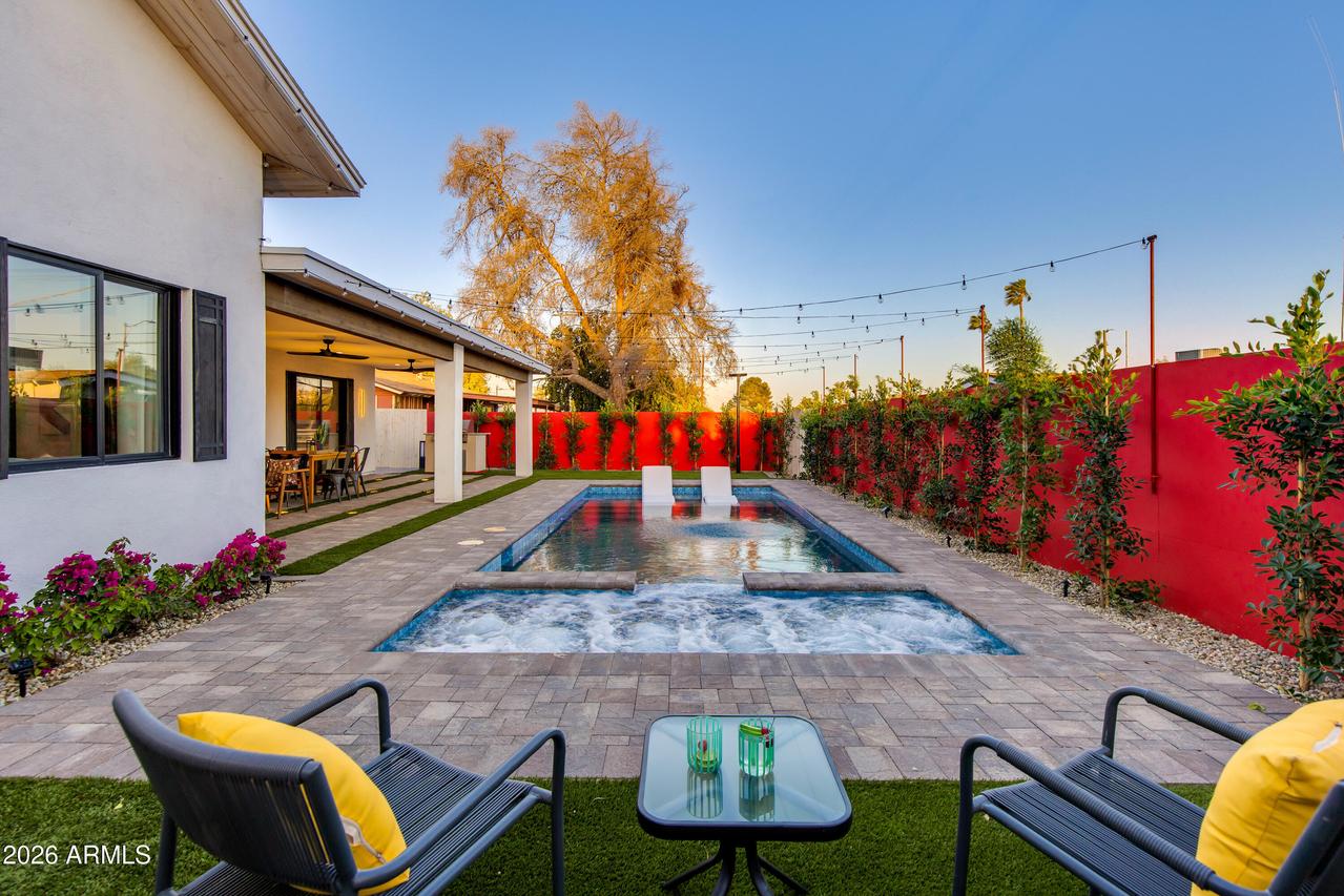 8541 E Thomas Rd., Scottsdale, AZ 85251