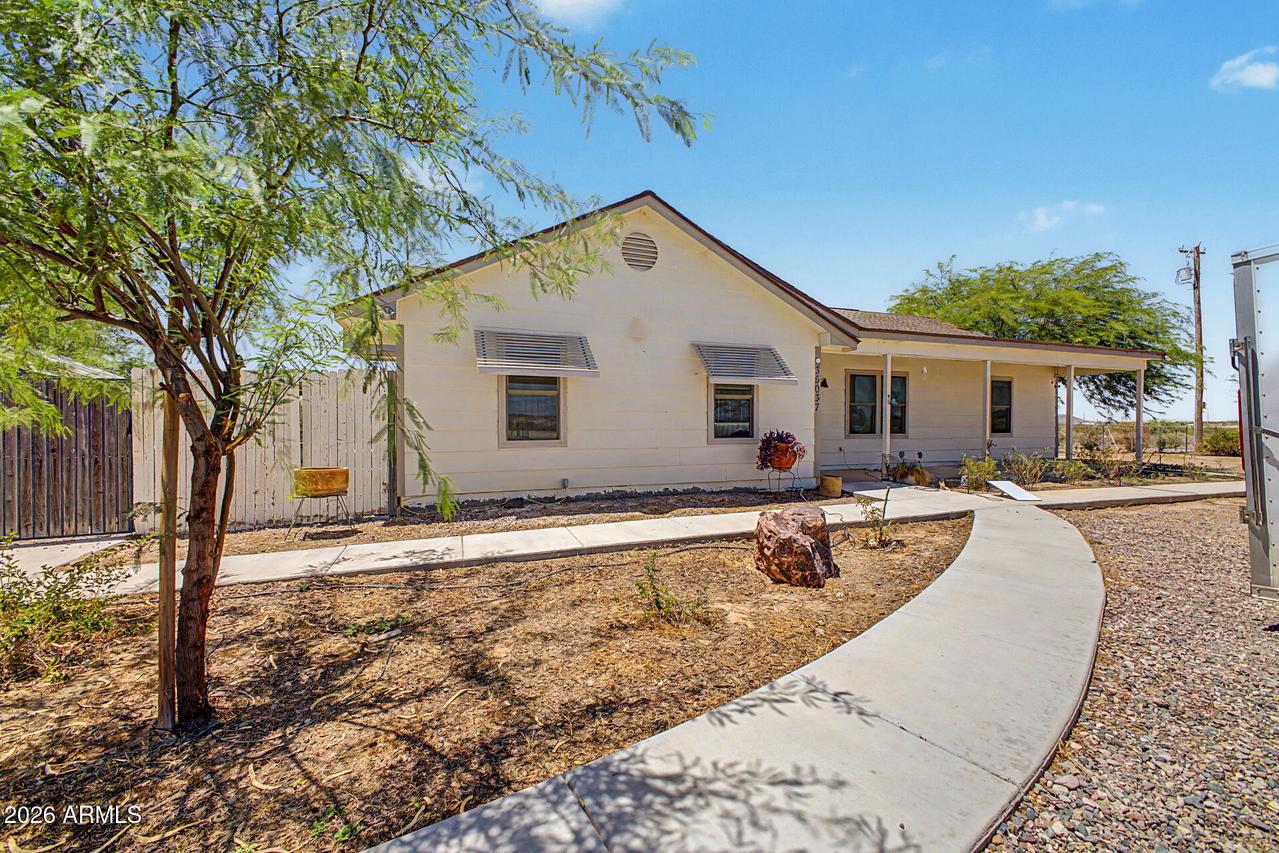 35037 W South Mountain Ave., Tonopah, AZ 85354