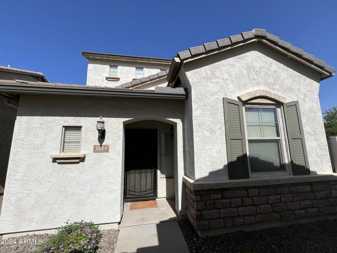 5384 W Molly Ln., Phoenix, AZ 85083