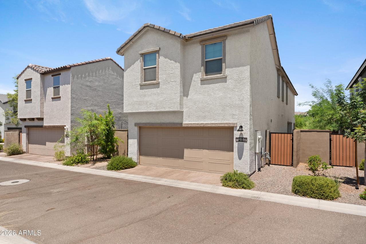 1989 W Hide Tr., Phoenix, AZ 85085