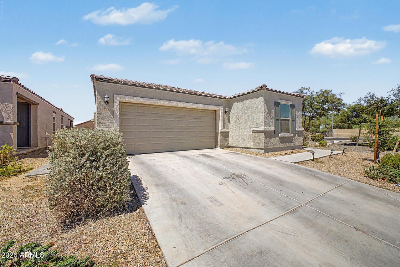 714 E Mountain View Dr., Avondale, AZ 85323