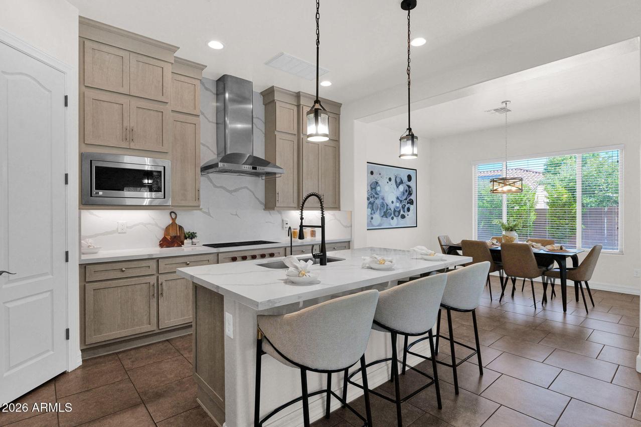 2282 E Tomahawk Dr., Gilbert, AZ 85298
