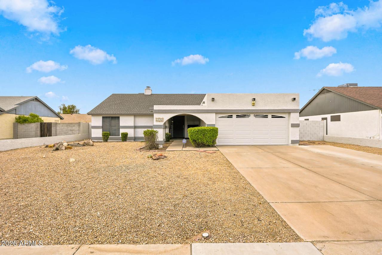 7241 W Laurel Ln., Peoria, AZ 85345