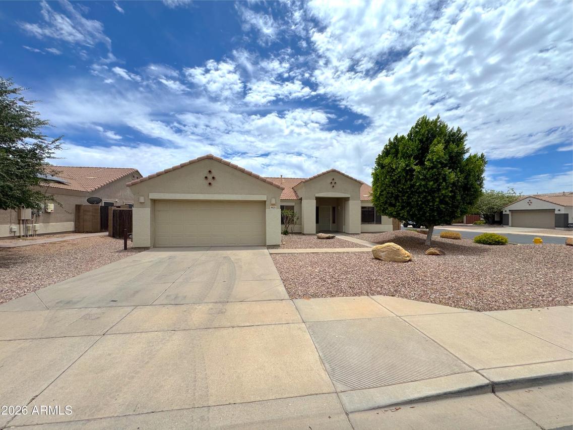 8621 E Olla Ave., Mesa, AZ 85212