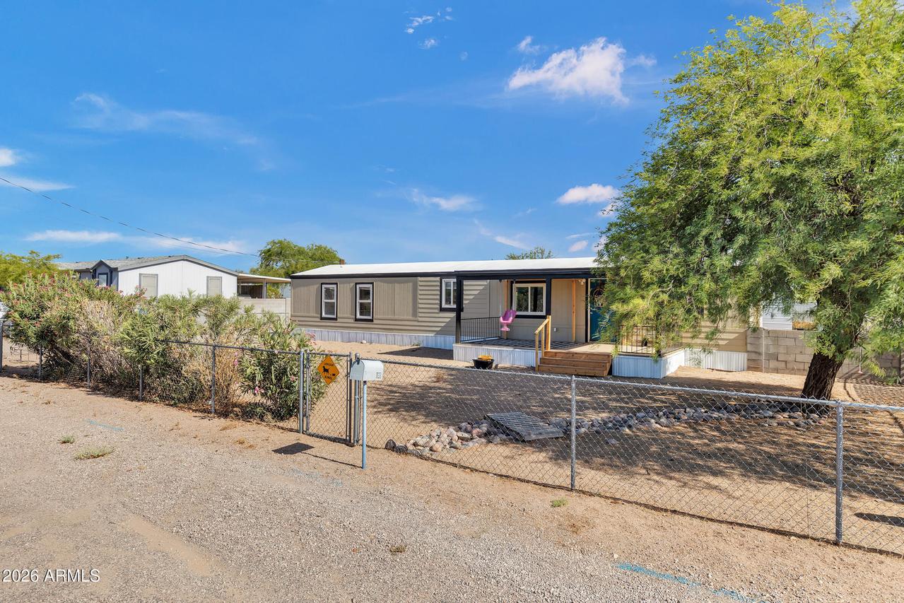 1133 W Shiprock St., Apache Junction, AZ 85120