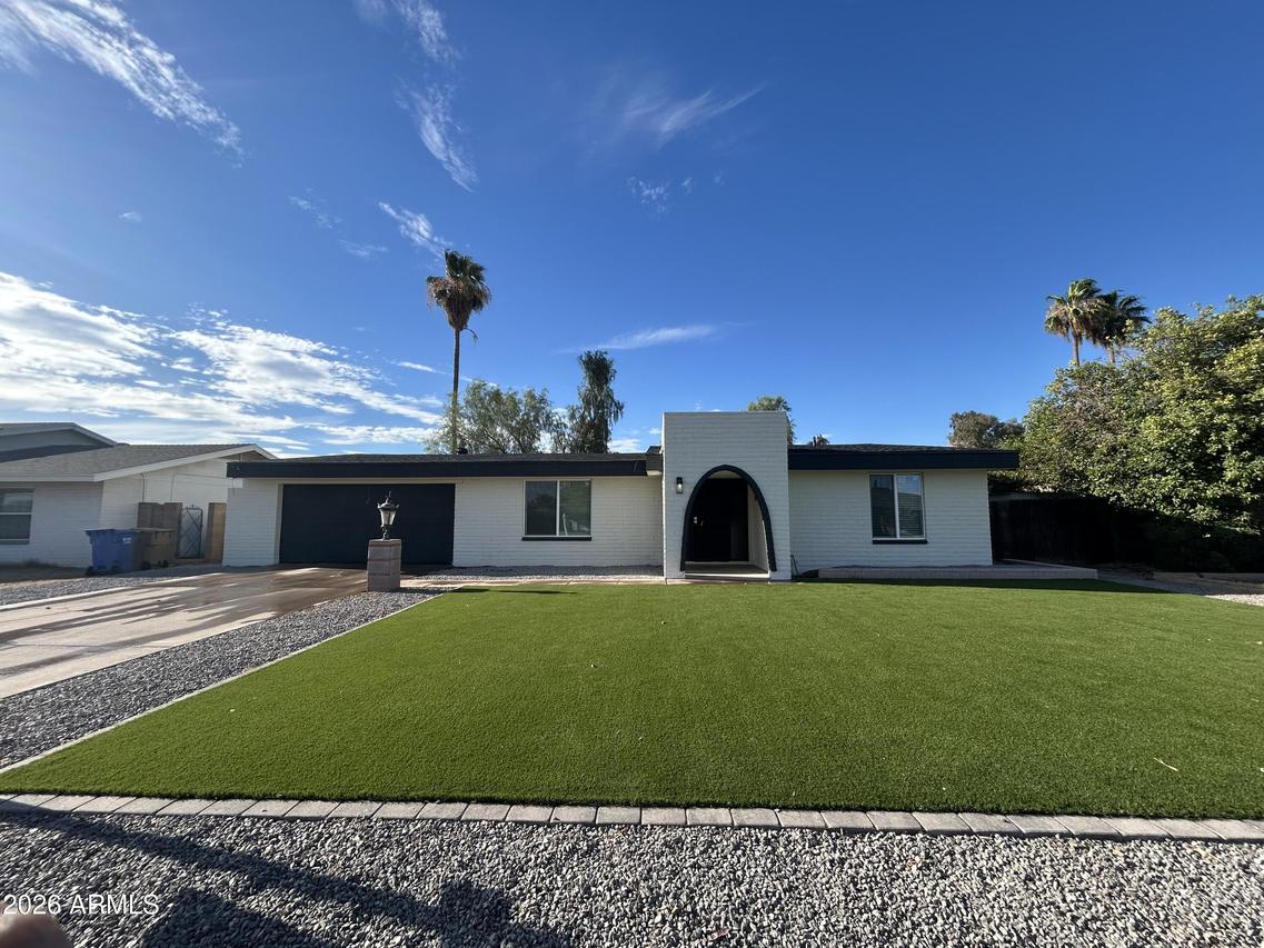 4136 W Caron St., Phoenix, AZ 85051