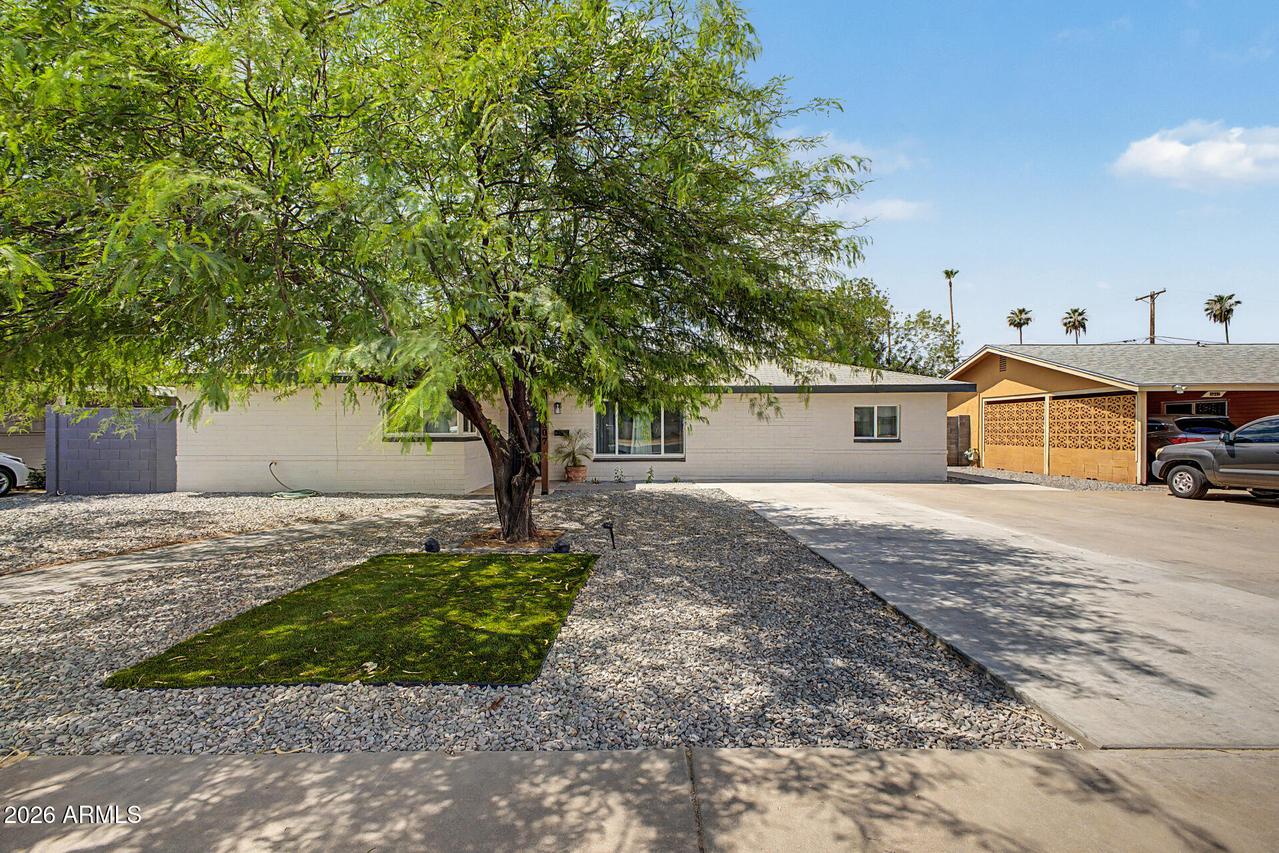 1807 W Highland Ave., Phoenix, AZ 85015