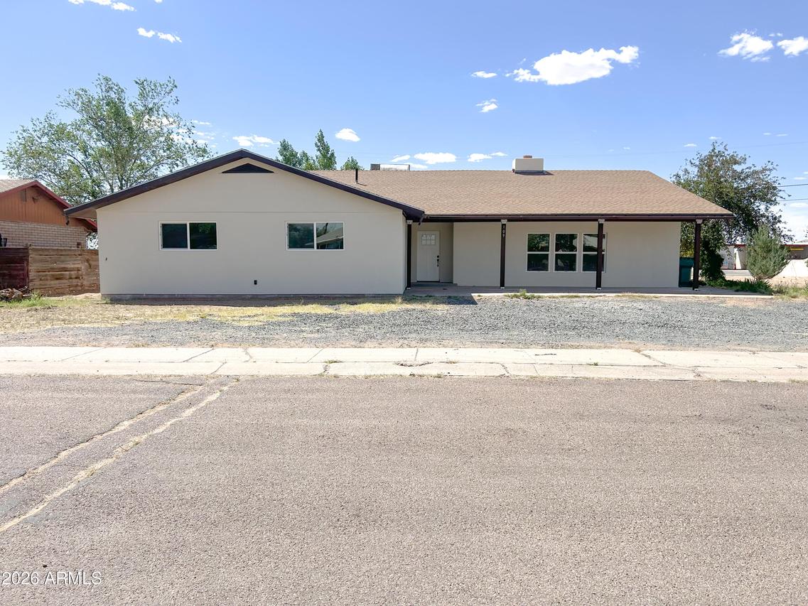 109 Encanto Dr., Holbrook, AZ 86025