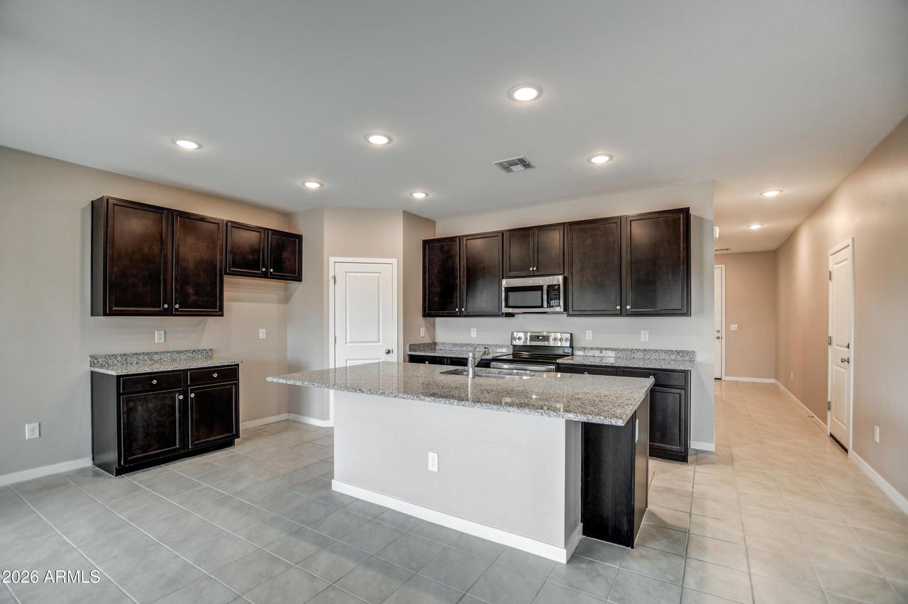 42420 W Rojo St., Maricopa, AZ 85138