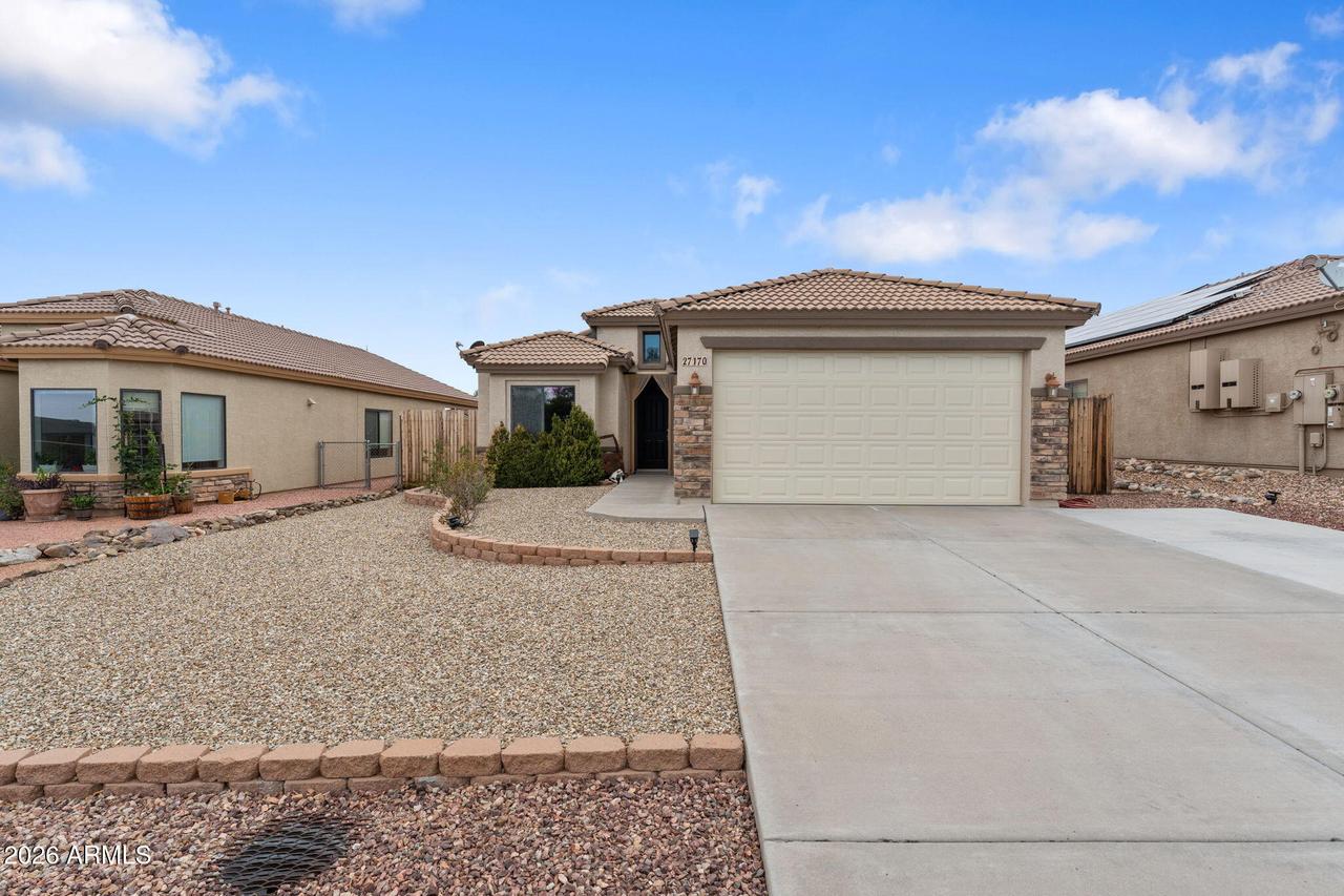 27170 S Bennett Way, Congress, AZ 85332