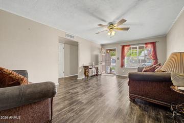 2214 E Holmes Ave., Mesa, AZ 85204