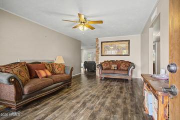 2214 E Holmes Ave., Mesa, AZ 85204