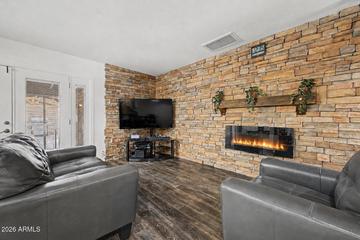 2214 E Holmes Ave., Mesa, AZ 85204
