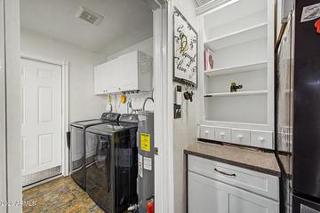 2214 E Holmes Ave., Mesa, AZ 85204