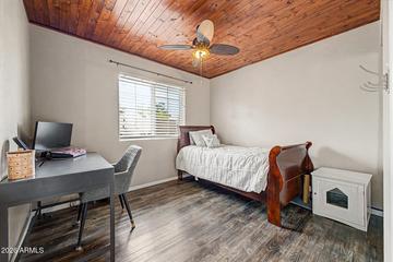 2214 E Holmes Ave., Mesa, AZ 85204
