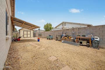 2214 E Holmes Ave., Mesa, AZ 85204