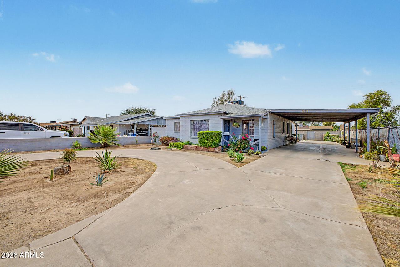 1823 W Campbell Ave., Phoenix, AZ 85015