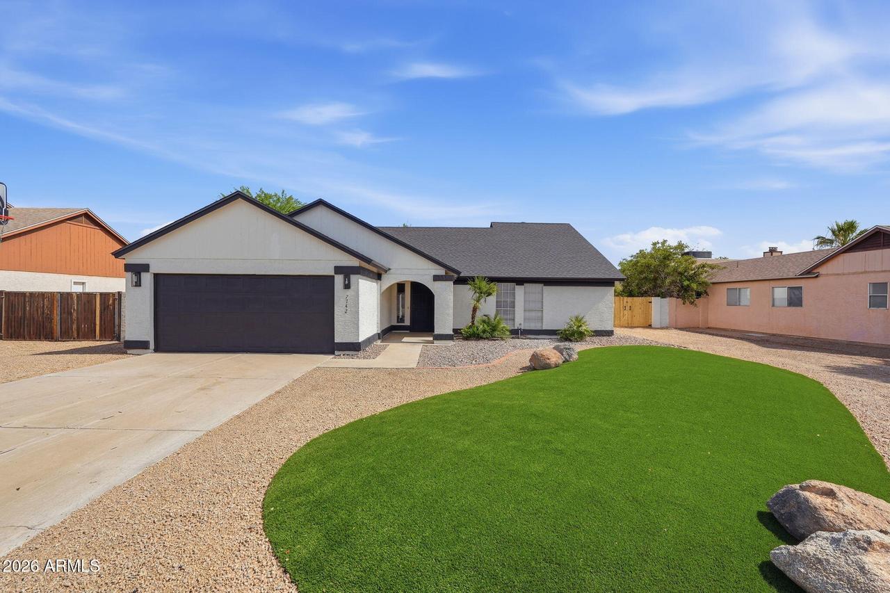 7742 W Cherry Hills Dr., Peoria, AZ 85345