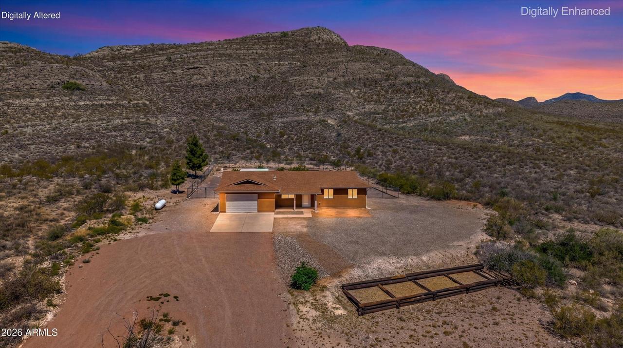 2251 N Spanish Tr., Huachuca City, AZ 85616