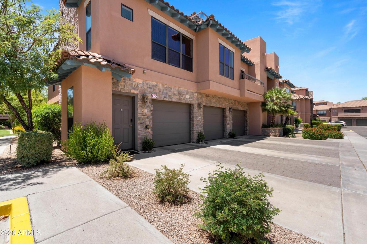 20660 N 40th St. #2117, Phoenix, AZ 85050