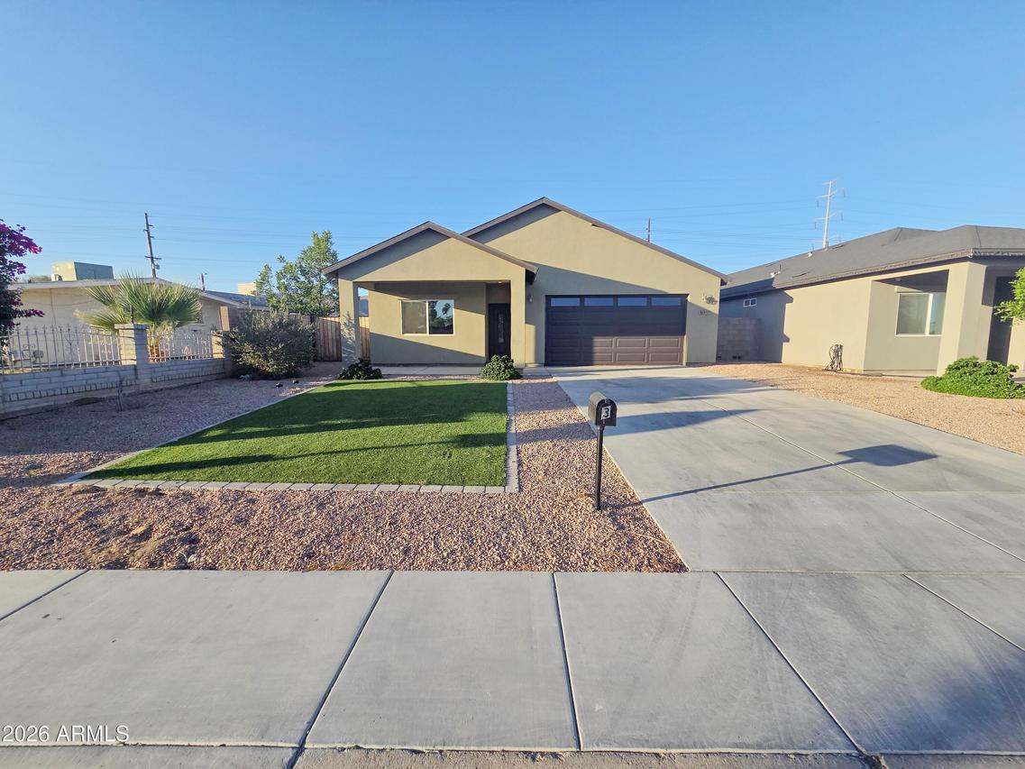 913 E Fremont Rd. #3, Phoenix, AZ 85042