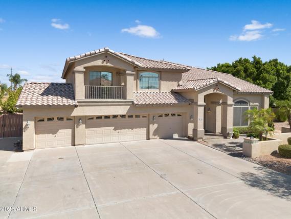 New Homes with Master Bedrooms on the 1st Floor That Attend Red Mountain High School: June 20th to June 26th