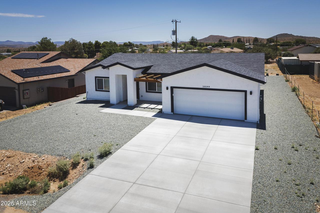20599 E Wagon Way, Mayer, AZ 86333