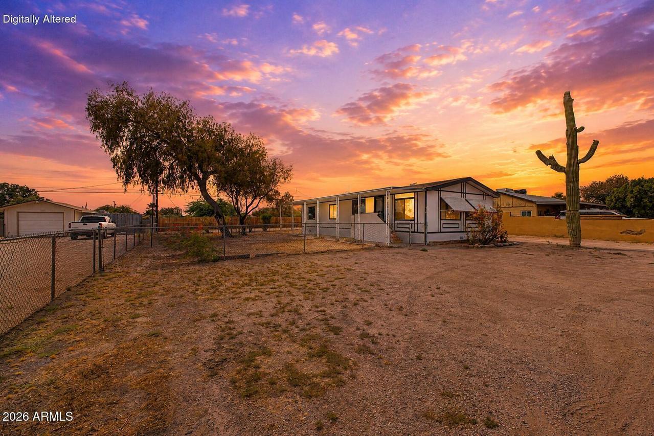 558 S Desert View Dr., Apache Junction, AZ 85120