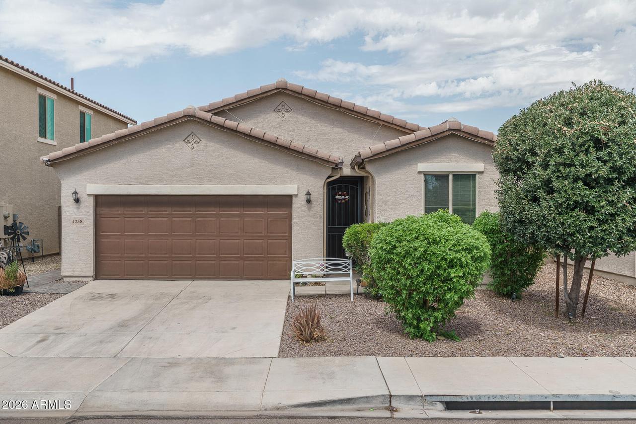4238 N 87th Ln., Phoenix, AZ 85037