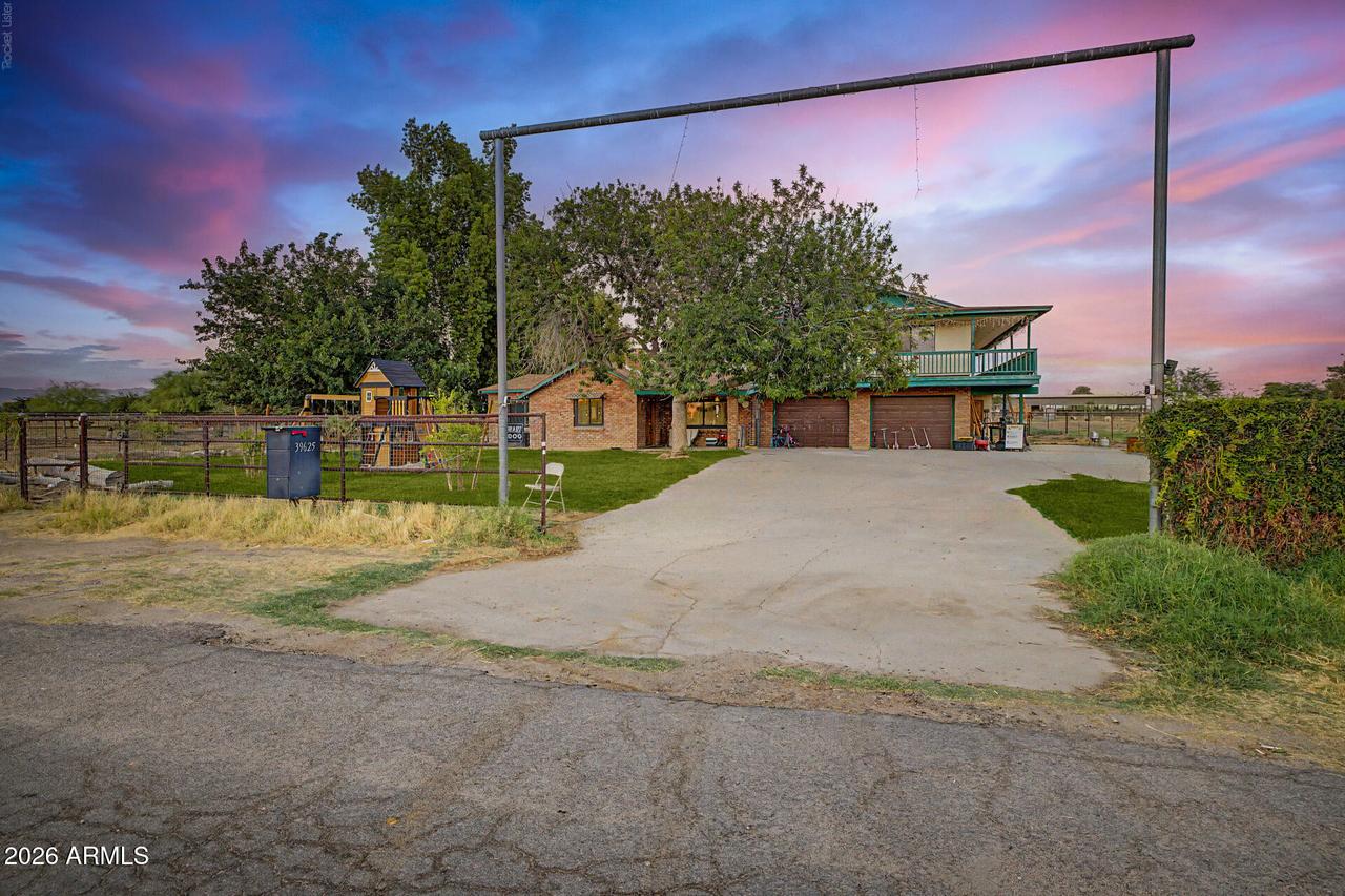 39625 N Taylor St., San Tan Valley, AZ 85140