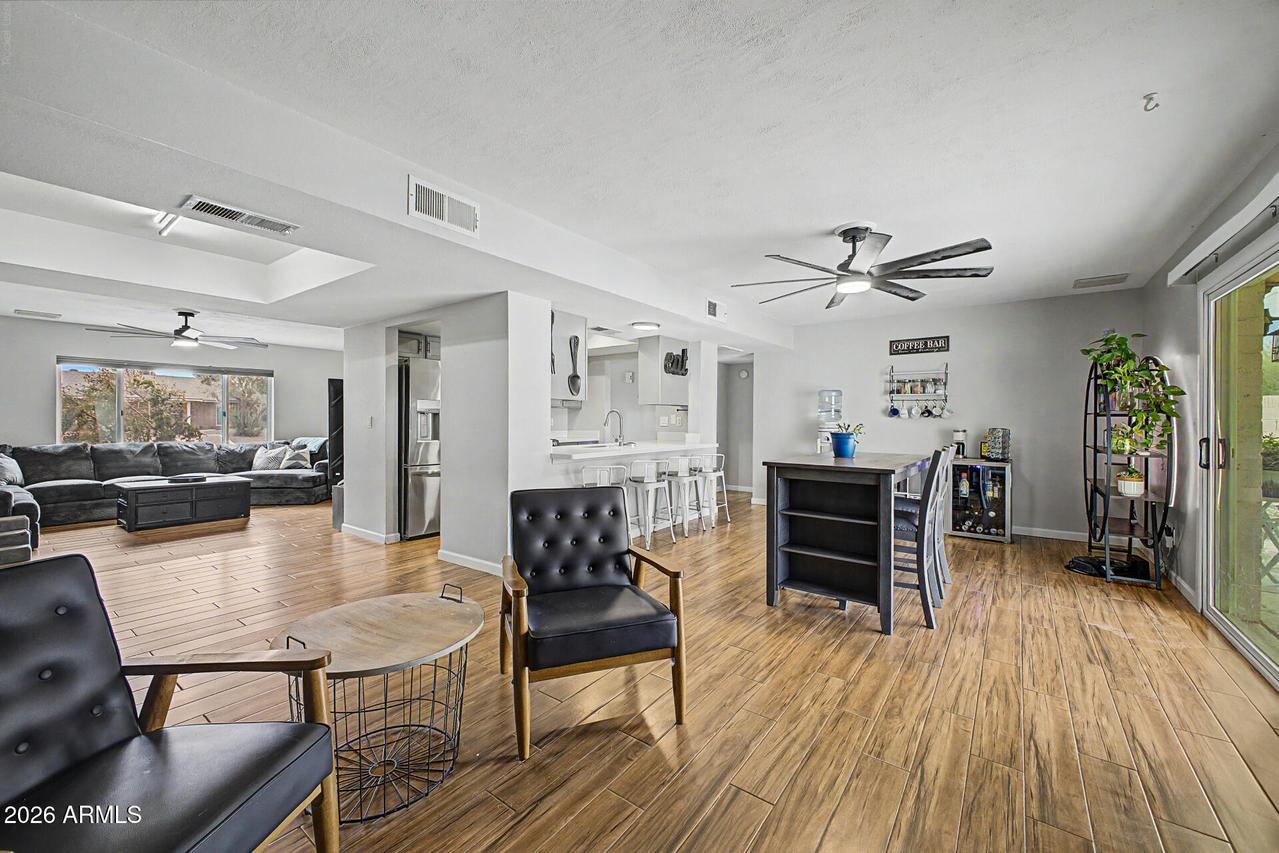 638 W Paseo Way, Tempe, AZ 85283