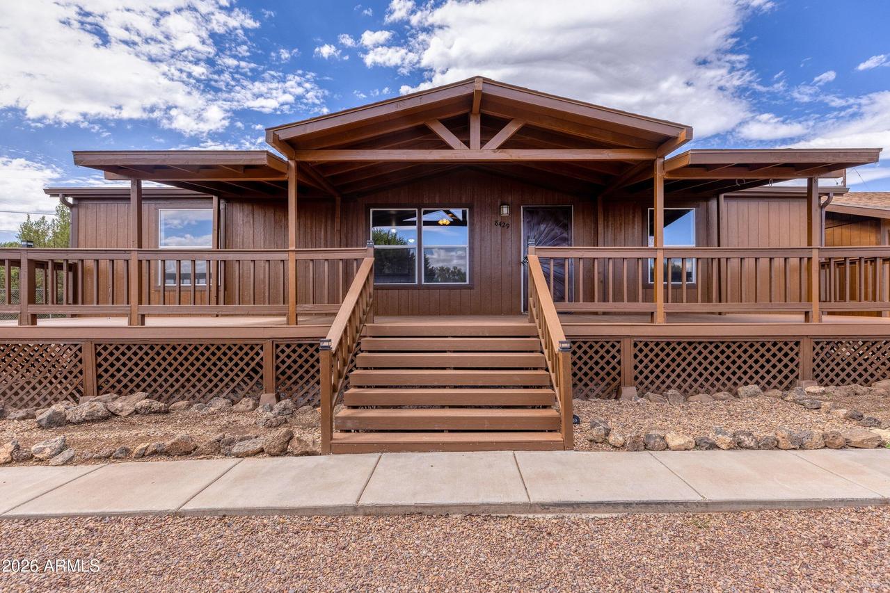 8429 Pinon Dr., Show Low, AZ 85901