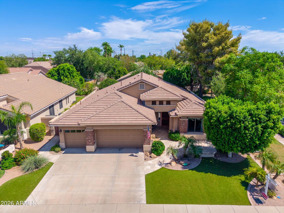 218 W Vinedo Ln., Tempe, AZ 85284