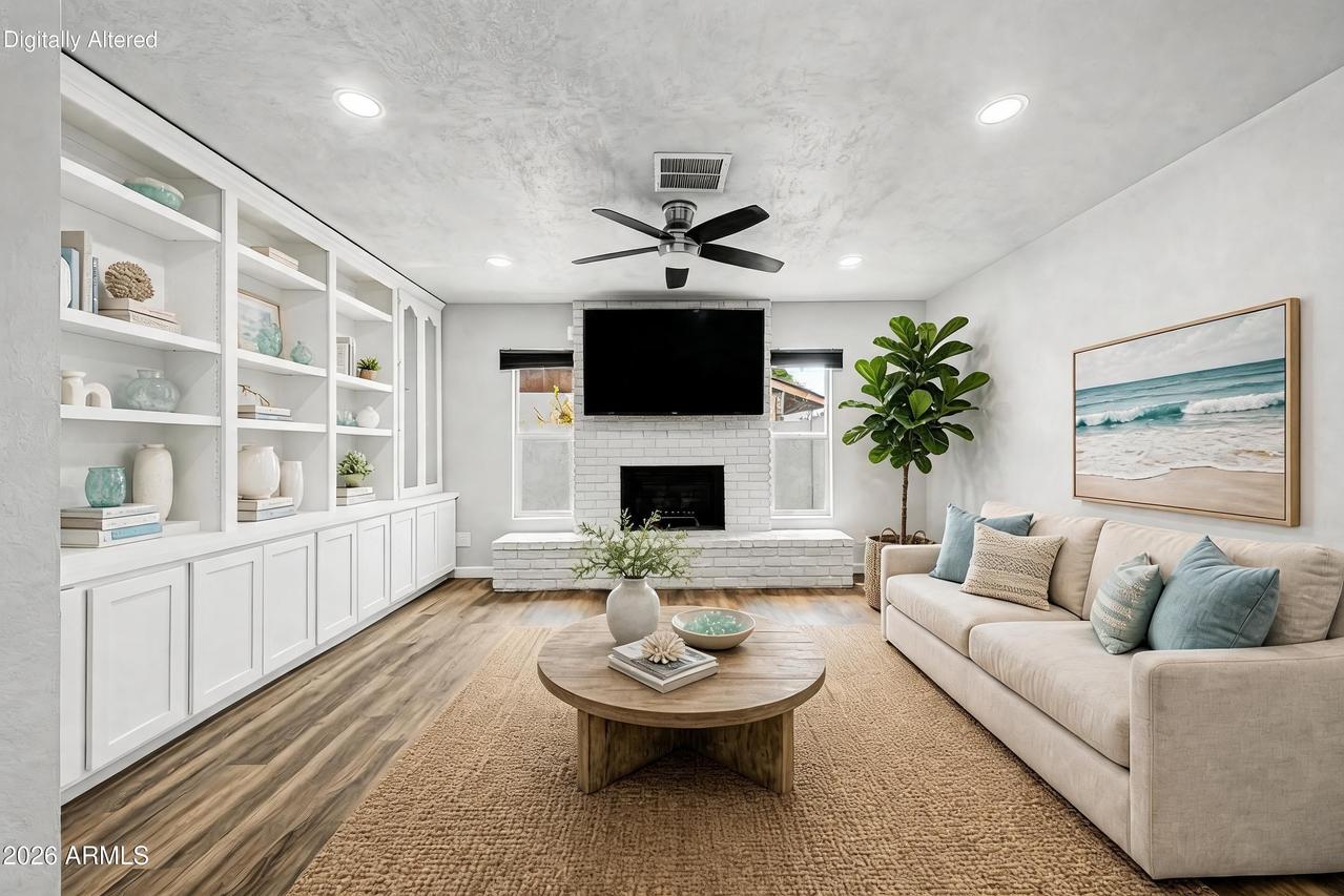 2845 E Glencove St., Mesa, AZ 85213