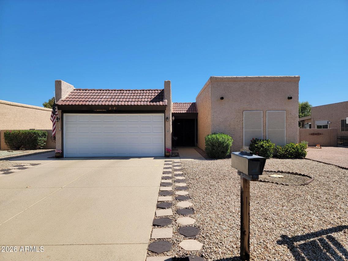 26423 S Snead Dr., Sun Lakes, AZ 85248