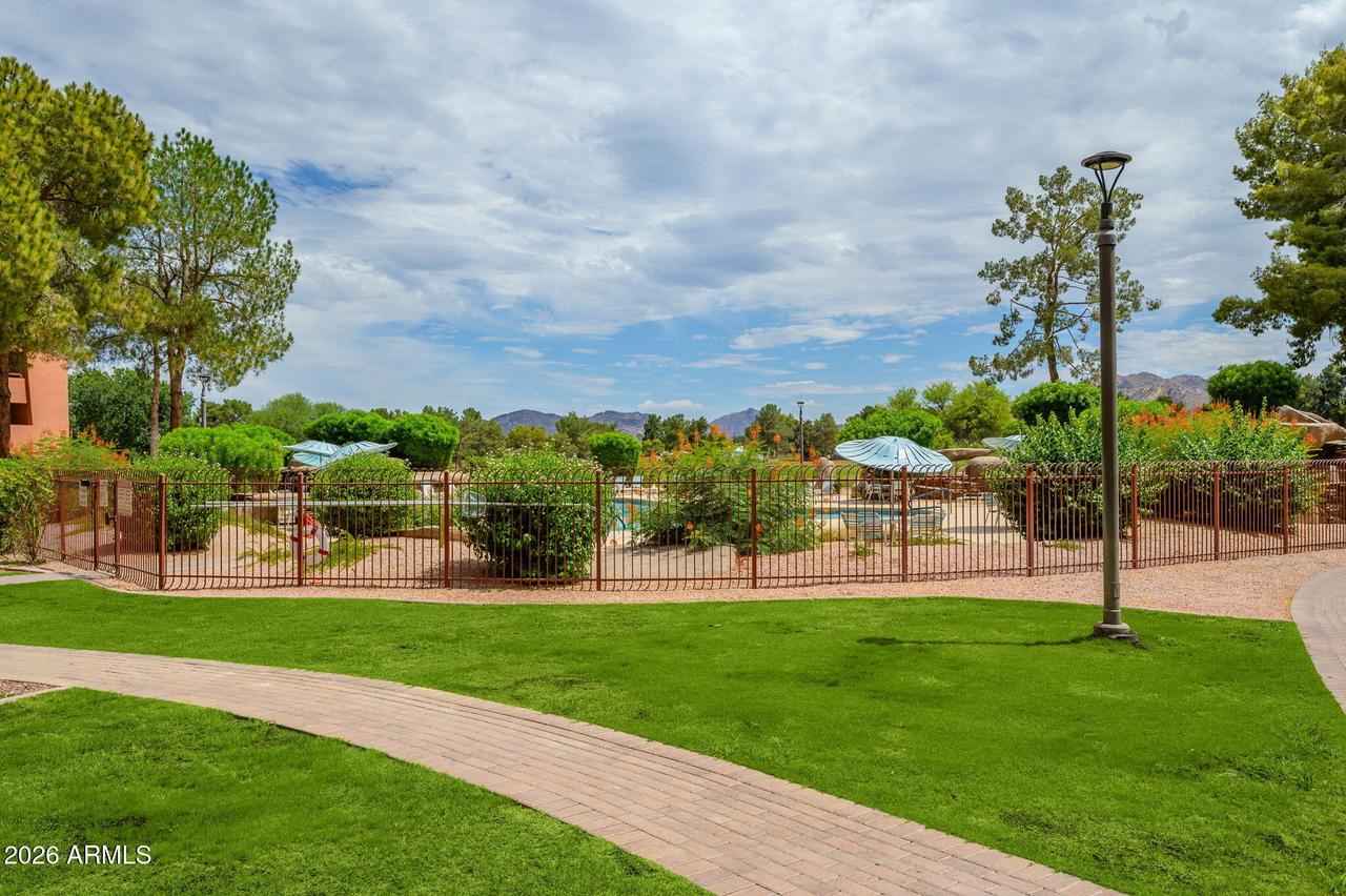 12212 N Paradise Village Pkwy. #137, Phoenix, AZ 85032