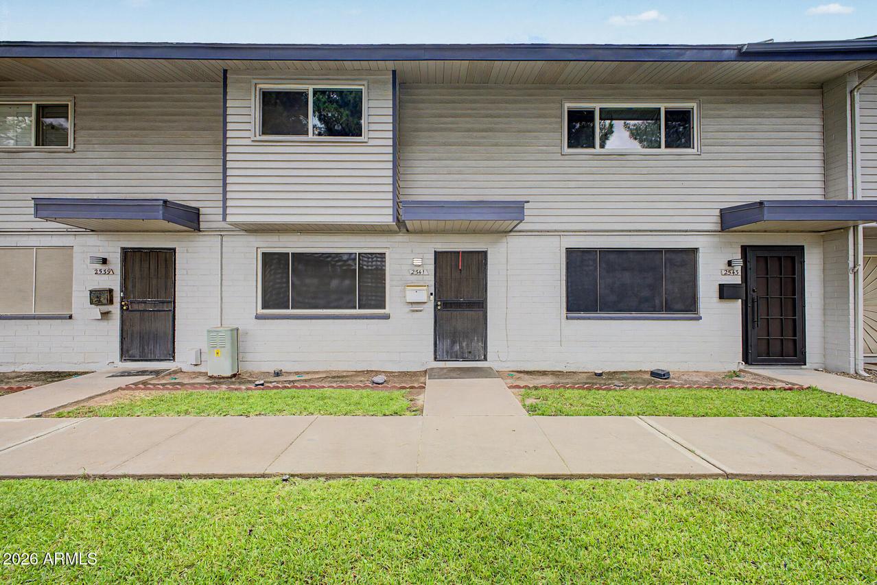 2541 W Rose Ln. #A4, Phoenix, AZ 85017