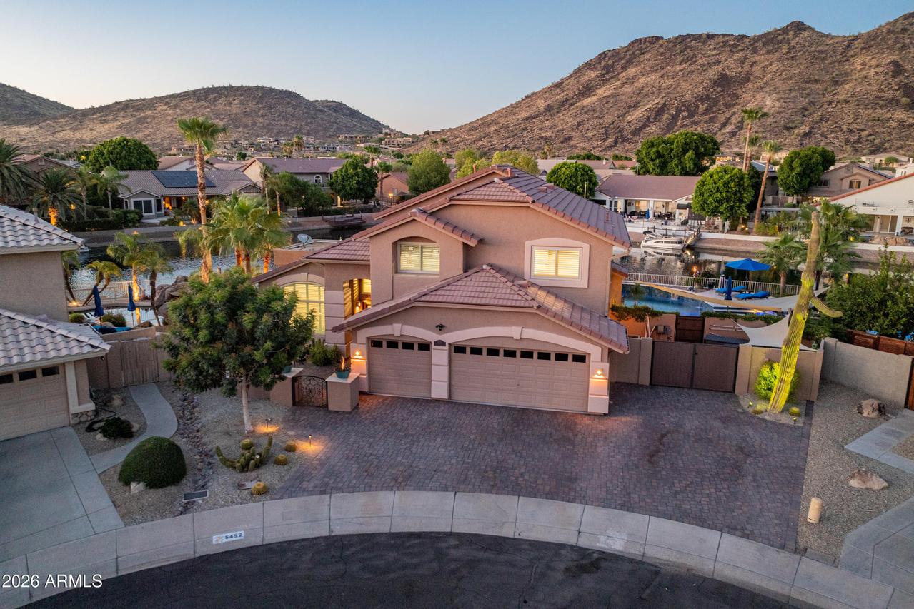 5452 W Mohawk Ln., Glendale, AZ 85308