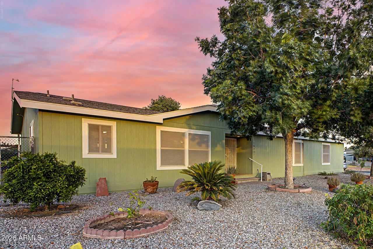 16001 N 70th Dr., Peoria, AZ 85382