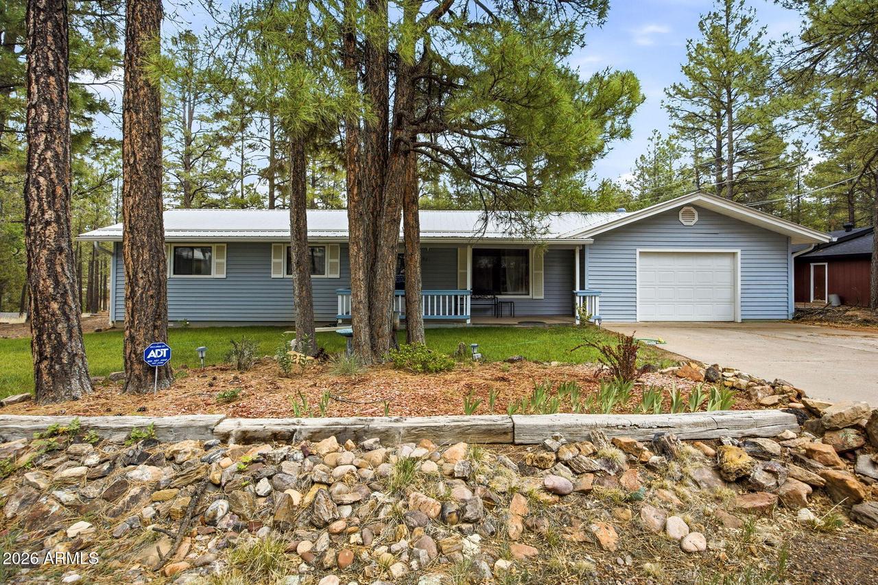921 N 46th Dr., Show Low, AZ 85901