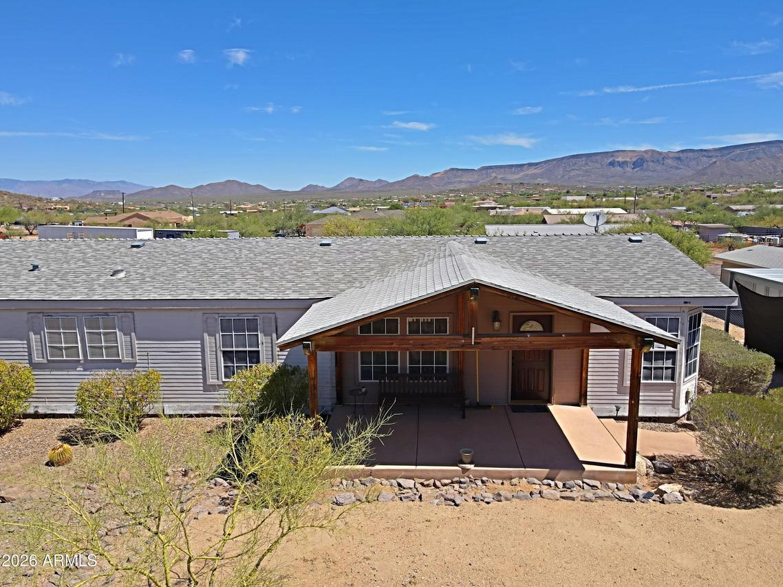 42721 N 14 St., New River, AZ 85087