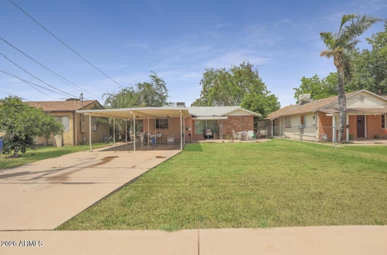 216 S Hobson St., Mesa, AZ 85204