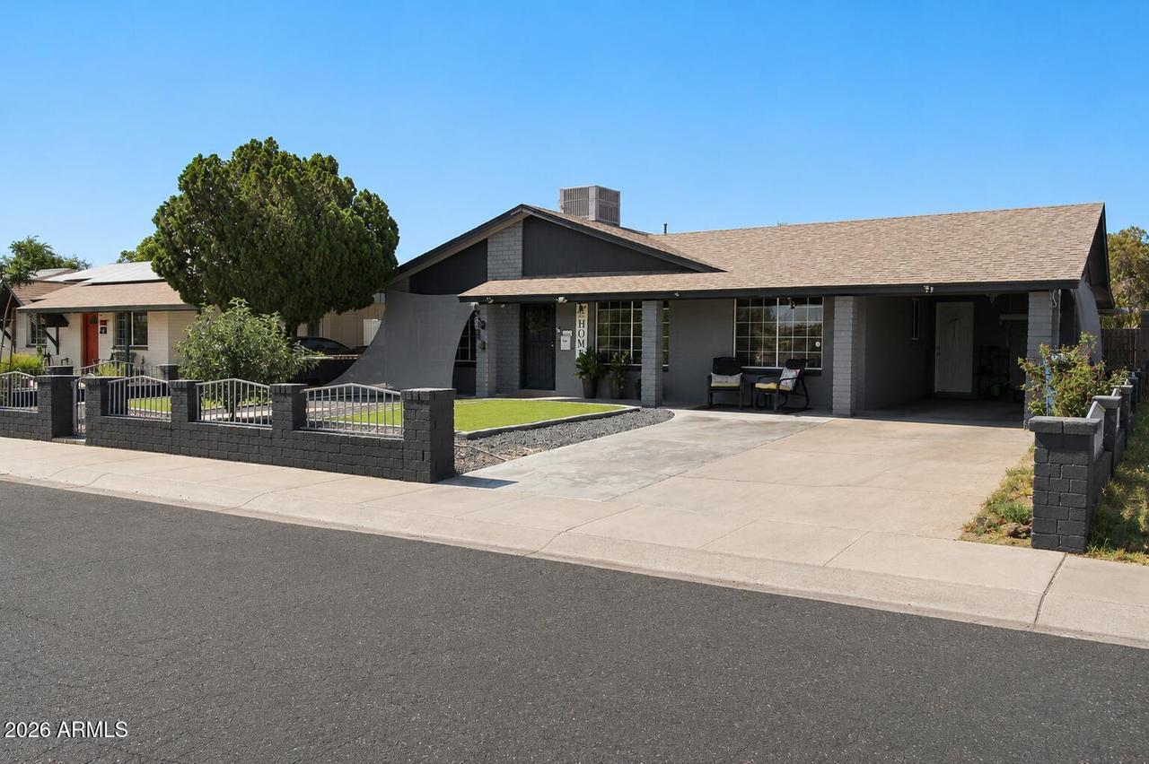 2022 W Aster Dr., Phoenix, AZ 85029