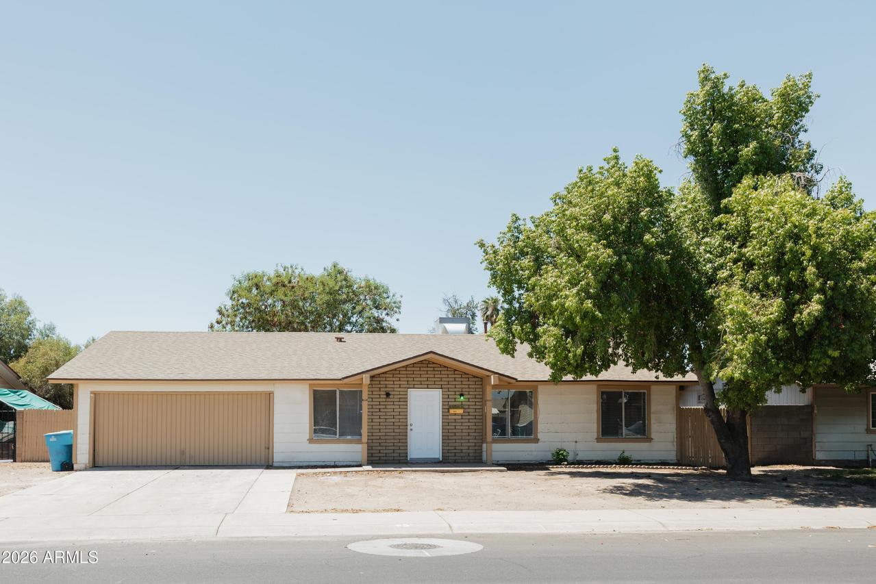 8621 W Columbus Ave., Phoenix, AZ 85037