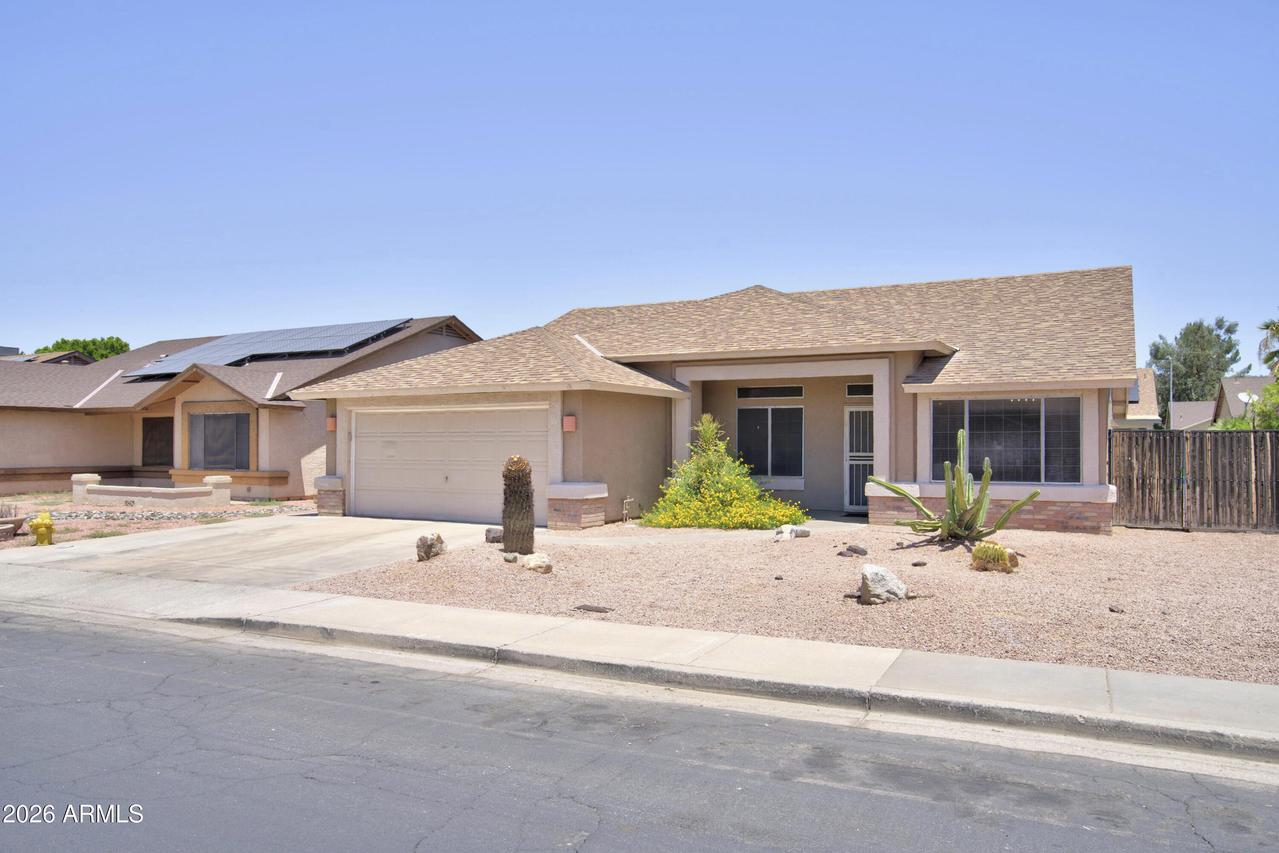 4132 W Whispering Wind Dr., Glendale, AZ 85310