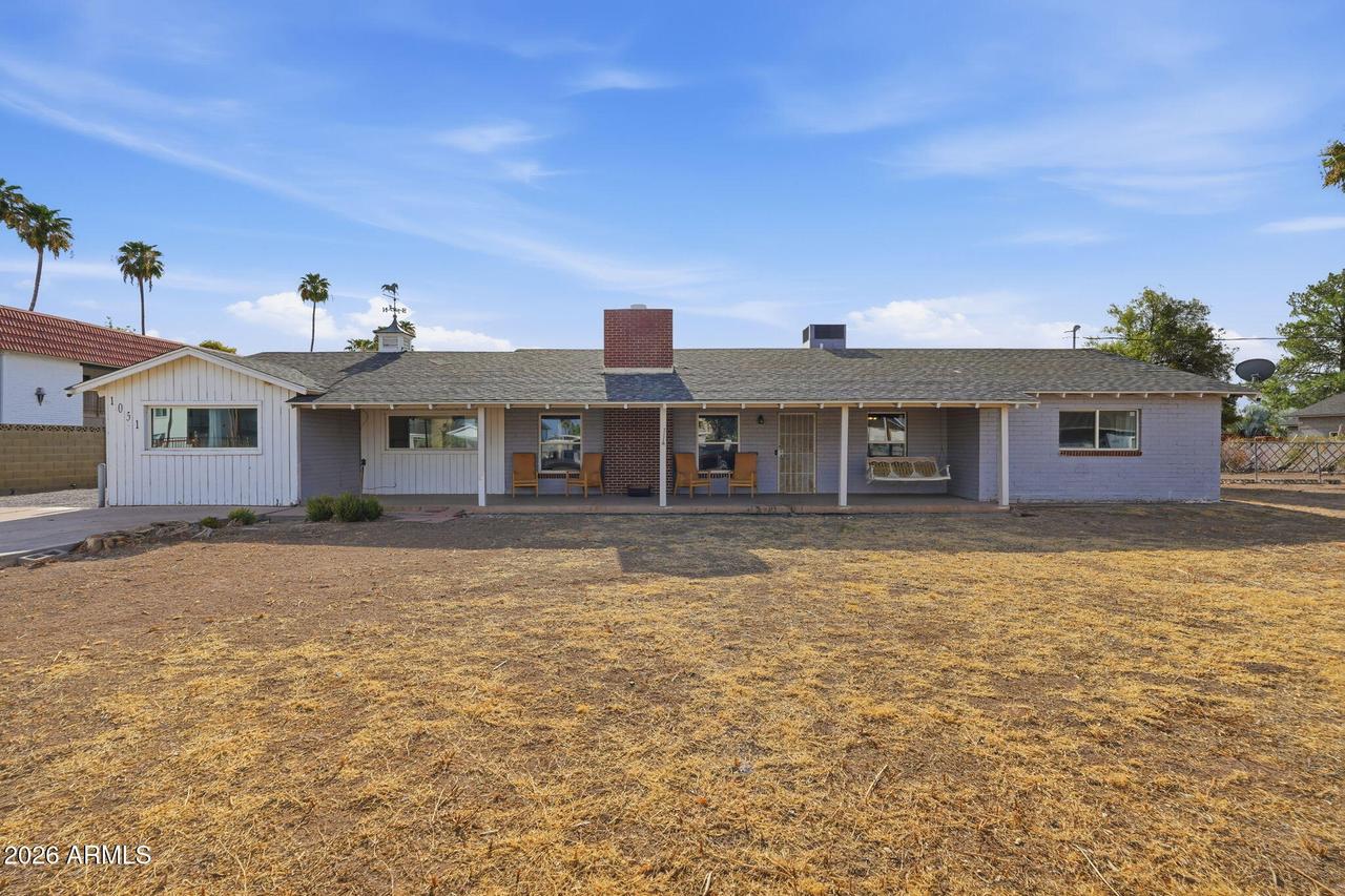 1051 N Grand, Mesa, AZ 85201
