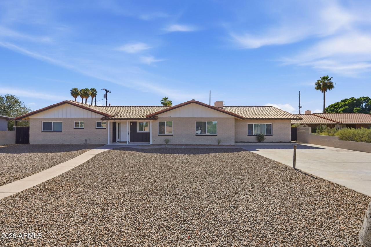 2515 S Palm Dr., Tempe, AZ 85282
